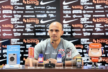 Coletiva F�bio Santos