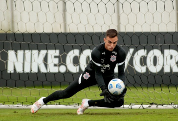 Matheus Donelli durante treinamento do Corinthians em prepara��o para duelo contra o Sport