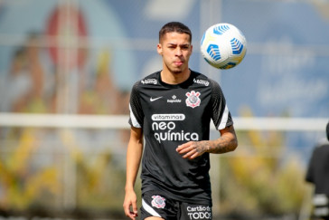 Gabriel Pereira durante o treino no Centro de Treinamentos do Corinthians
