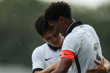 Corinthians empata em 2 a 2 com o Gr�mio pelo Campeonato de Aspirantes