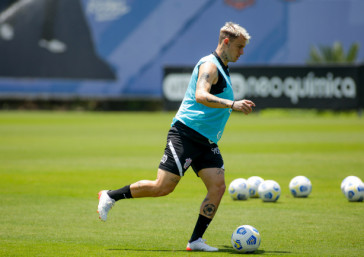 R�ger Guedes finaliza prepara��o para duelo entre Corinthians e Fortaleza