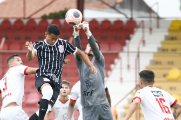 Arthur Sousa durante jogo entre Corinthians e Audax, pelo Paulista Sub-20
