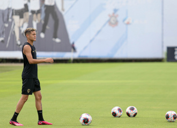 Adson em treinamento no CT