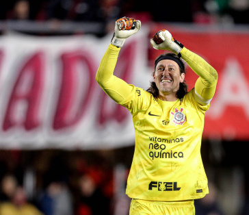 C�ssio comemorando classifica��o do Corinthians