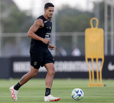 Lucas Ver�ssimo em a��o