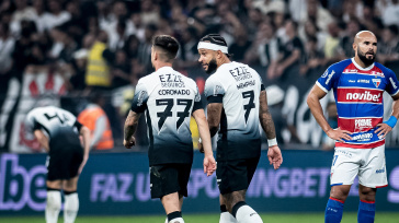 Coronado e Memphis conversam