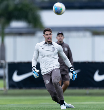 Felipe Longo durante treinamento