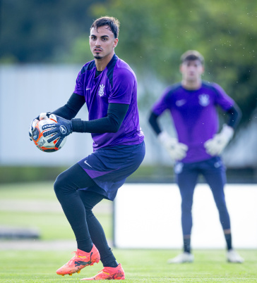 Matheus Donelli em a��o no CT