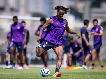 Carillo em prepara��o no Corinthians