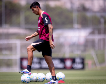Fabrizio Angileri no treino