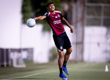 Jo�o Pedro Tchoca treinando