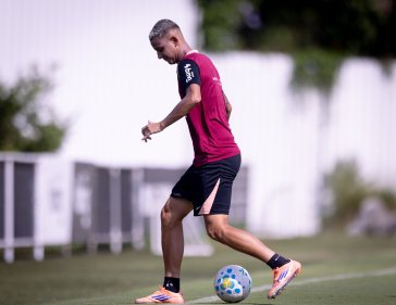 Kayke treinando