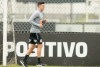 Em recuperao de leso, Mantuan corre no campo do CT do Corinthians; saiba quando meia pode voltar