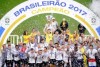 Nasi chama Corinthians de Carille de superestimado e afirma que atuações não pareciam futebol