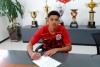 Goleiro recm-promovido ao Sub-20 assina primeiro contrato profissional com o Corinthians