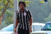 Jogador da NFL usa camisa do Corinthians em reapresentao para treinamentos