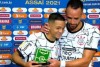 Adson celebra vitria do Corinthians e recebe elogios de Renato Augusto ao ser eleito melhor do jogo