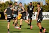Corinthians faz treino de bola parada e trabalho por setor de olho em jogo contra o Athletico