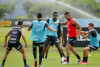 Corinthians faz treino de posse de bola e marcação de olho em duelo contra a Ferroviária