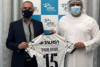 CEO da Taunsa entrega camisa do Corinthians a lder rabe em reunio; veja registro