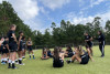 Dani Alves comemora incio dos trabalhos com o time feminino  Sub-17 do Corinthians