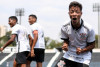 Corinthians consegue reverter sada para o exterior e assina contrato profissional com dupla da base