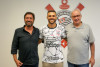 Corinthians anuncia a contratação do atacante Júnior Moraes