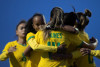 Dupla do Corinthians participa de vitria do Brasil em jogo preparatrio para a Copa Amrica