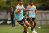 Dupla da base segue no profissional do Corinthians e aumenta expectativa por presen&ccedil;a em cl&aacute;ssico