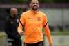 Renato Augusto diz n&atilde;o saber muito sobre renova&ccedil;&atilde;o de VP e que foco do Corinthians &eacute; no Brasileir&atilde;o