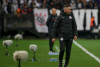 Corinthians supera nmero de vitrias de 2021, mas fica longe de outros anos