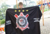 Pai de Barletta viraliza com fotos do atacante vestindo a camisa do Corinthians na inf&acirc;ncia; confira