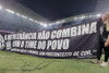 Corinthians exibe faixa contra o racismo antes do Majestoso pela Copa do Brasil; veja imagens