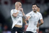Fbio Santos iguala Wladimir como segundo lateral que mais marcou gols pelo Corinthians; veja top-10