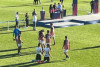Jogadores do Corinthians atravessam gramado da Fazendinha de joelhos aps ttulo do Paulista Sub-17