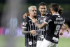 Corinthians bate o Coritiba sem esforo e fecha a temporada com triunfo no Brasileiro