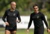 F&aacute;bio Santos revela chatea&ccedil;&atilde;o de veteranos com tratamento de parte da torcida do Corinthians