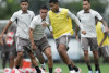 Corinthians faz trabalho de sada de bola em presso na peparao para duelo contra o Novorizontino