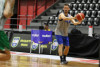 Armador do Corinthians fica no banco em vit&oacute;ria da Sele&ccedil;&atilde;o Brasileira de Basquete