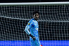 Hugo Souza elogia Neymar e ressalta importncia de defesa de chute do atacante do Santos