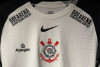 Corinthians entra em campo com novo patroc