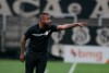 Corinthians melhora defensivamente e sofre menos finalizaes sob o comando de Dyego Coelho