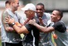 Elenco do Corinthians faz churrasco no CT para celebrar evoluo no Campeonato Brasileiro