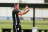 Técnico do Corinthians avalia possibilidade de reforços, mas sai em defesa de elenco após goleada