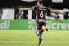 Corinthians brinca com gol de Piton e compara com primeiro tento de Fbio Santos pelo clube