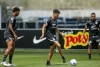 Lo Santos vive expectativa de ser relacionado no Corinthians aps quatro meses