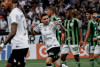 Corinthians joga mal em casa, empata com o Amrica-MG e deixa liderana do Brasileiro