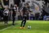 Corinthians celebra marca de 100 jogos de Adson com a camisa do clube alvinegro