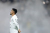 Matheus Bidu erra escudo do Corinthians em montagem pr-jogo e culpa equipe; confira