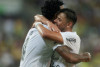 Gil bravo, dvida em assistncia e gol 100: Romero reage a lances no Corinthians